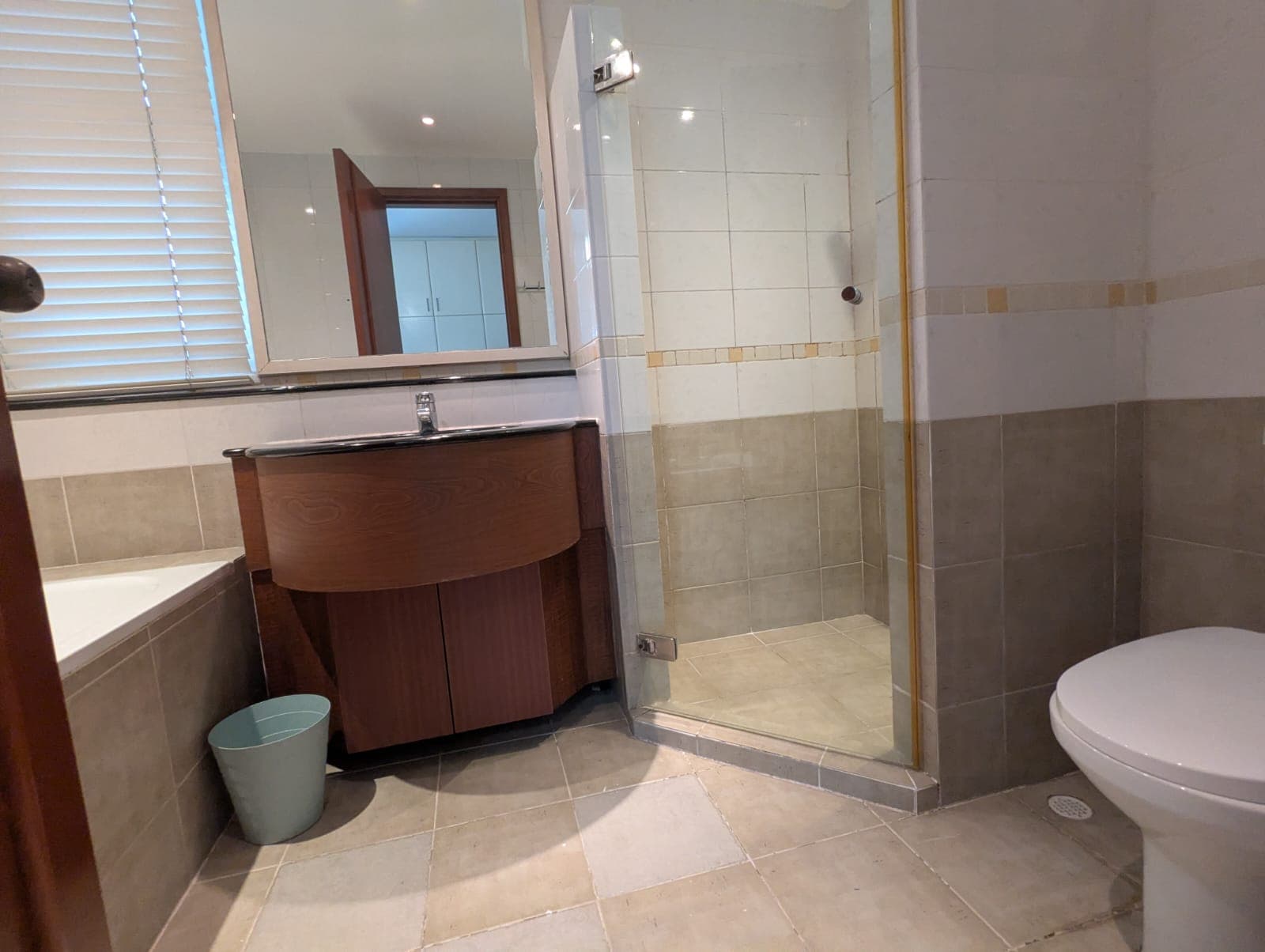 Images for Room 6 (Floravale - Master) - Image 2